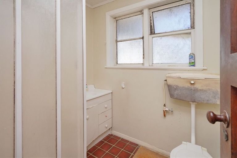 Photo of property in 71 Garreg Road, Bryndwr, Christchurch, 8052