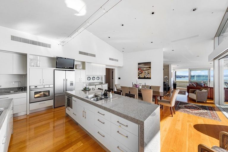 Photo of property in 82 Ardern Avenue, Stanmore Bay, Whangaparaoa, 0932