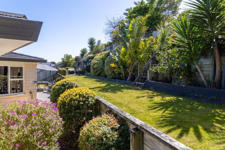 Photo of property in 15 Datum Way, Paraparaumu, 5032