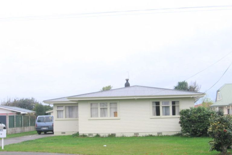 Photo of property in 18 Corbett Place, Onekawa, Napier, 4110