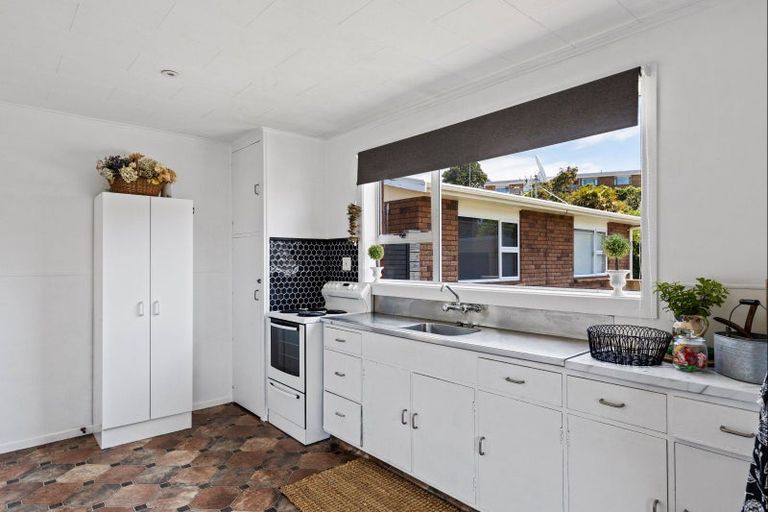 Photo of property in 2/13 Nugent Street, Bell Block, New Plymouth, 4312