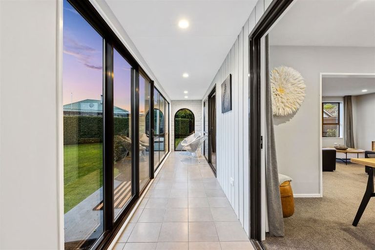 Photo of property in 5 Bulman Place, Casebrook, Christchurch, 8051