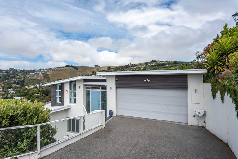 Photo of property in 2 Redcliffs View Lane, Redcliffs, Christchurch, 8081