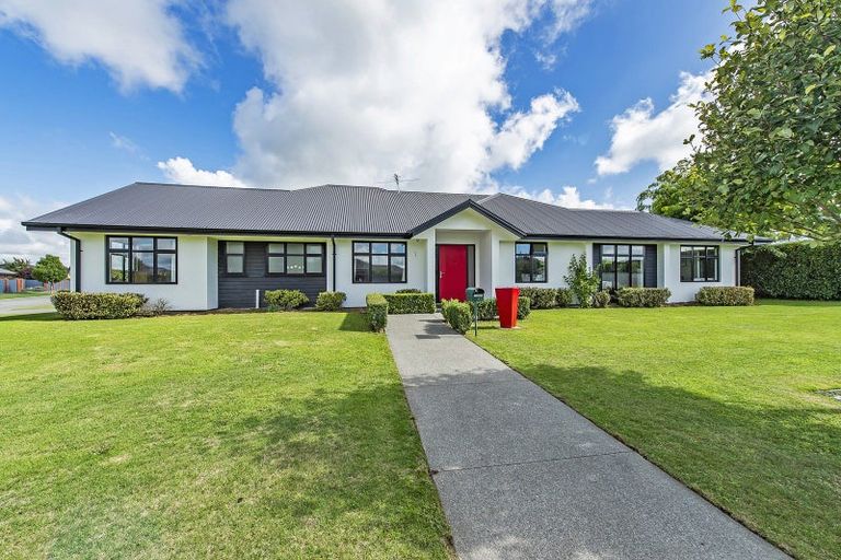 Photo of property in 1 Leonie Lane, West Melton, 7618