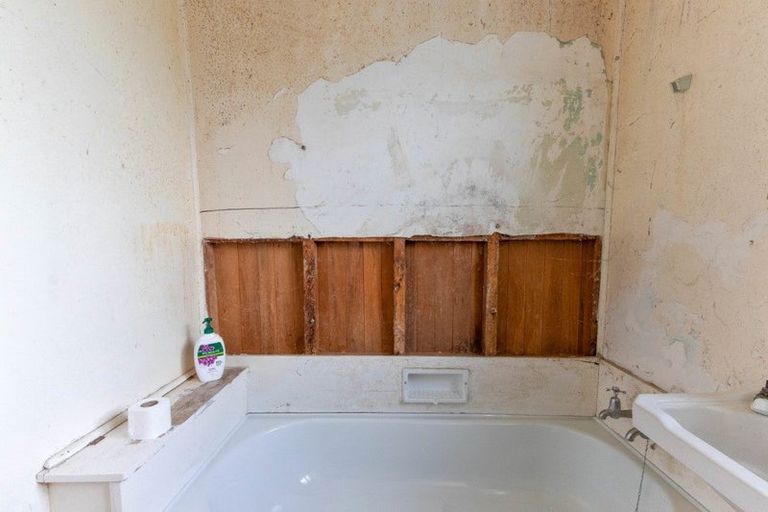 Photo of property in 4 Lambert Street, Marton, 4710