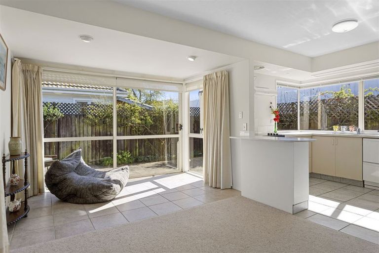 Photo of property in 1 Marley View Street, Somerfield, Christchurch, 8024