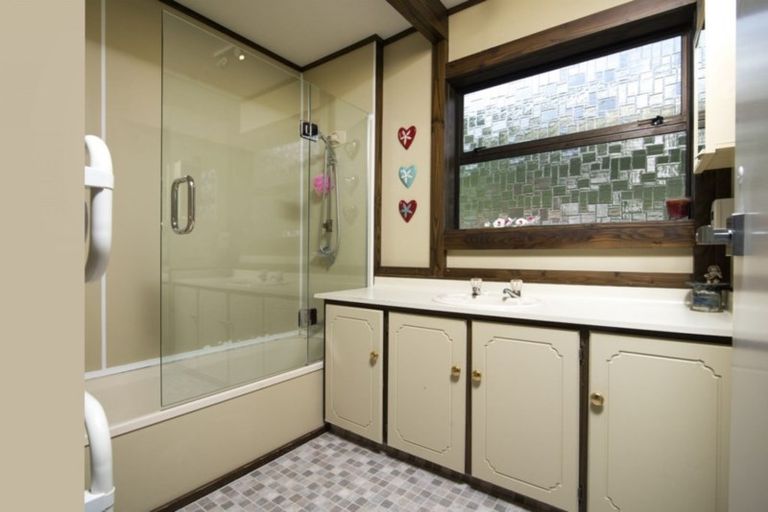 Photo of property in 376 Waikawa Road, Waikawa, Picton, 7220