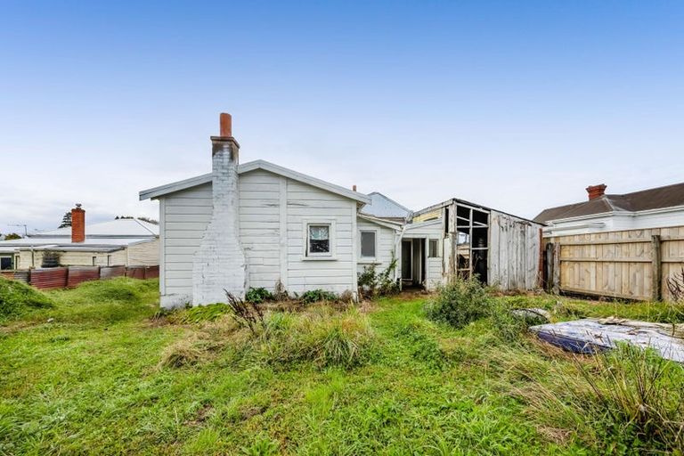 Photo of property in 15 Cornwall Street, Eltham, 4322