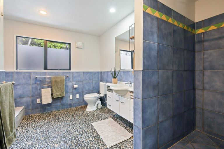 Photo of property in 21 Marine Parade, North New Brighton, Christchurch, 8083