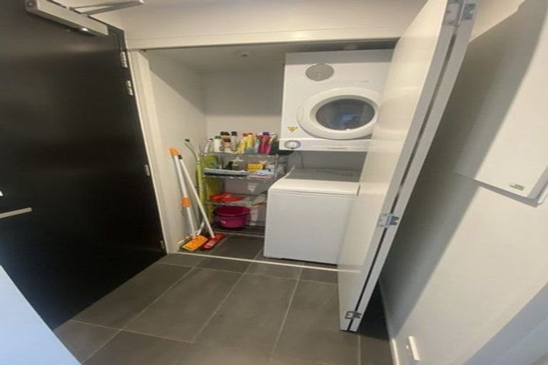 Photo of property in Leicester Executive Apartments, 402/282 Madras Street, Christchurch Central, Christchurch, 8011