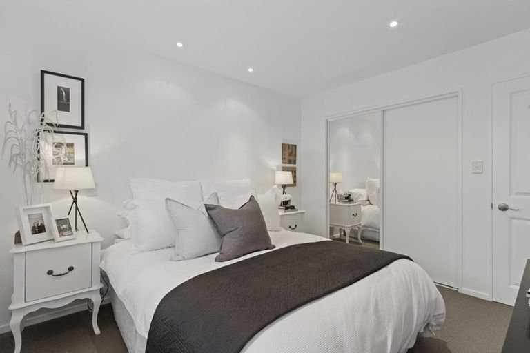 Photo of property in 4 Dunsford Close, Halswell, Christchurch, 8025