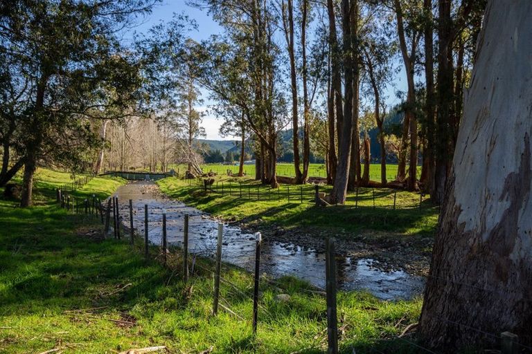 Photo of property in 96 Pigeon Valley Road, Pigeon Valley, Wakefield, 7096