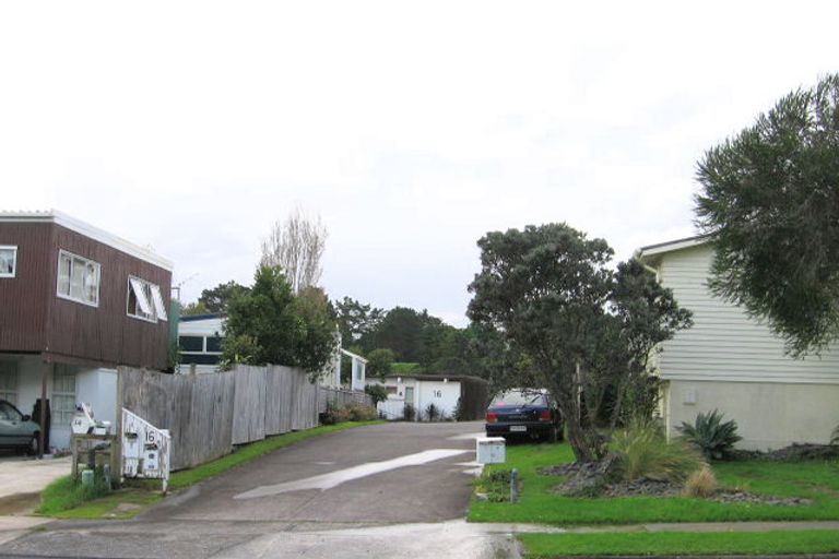 Photo of property in 2/18 Clovelly Road, Bucklands Beach, Auckland, 2012