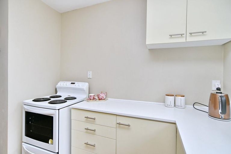 Photo of property in 1/7 Sefton Street, Belfast, Christchurch, 8051