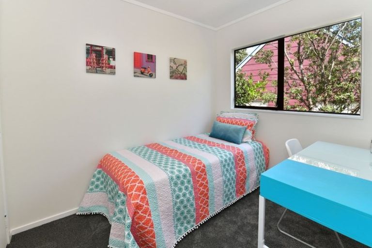 Photo of property in 1 Lucy Foster Lane, Red Beach, 0932