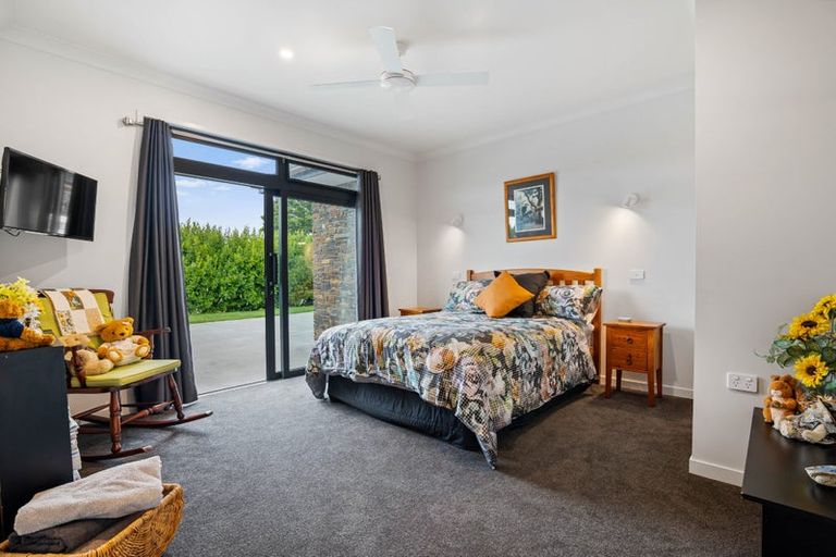 Photo of property in 100 Takahiwai Road, Ruakaka, Whangarei, 0171