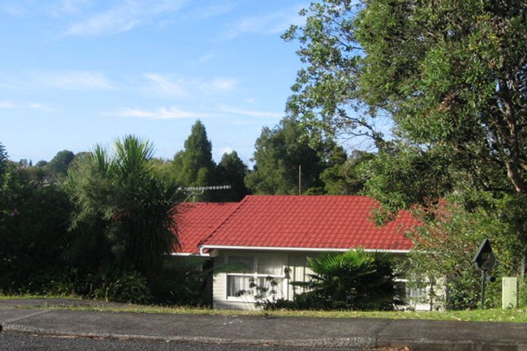 Photo of property in 96 Monarch Avenue, Hillcrest, Auckland, 0627