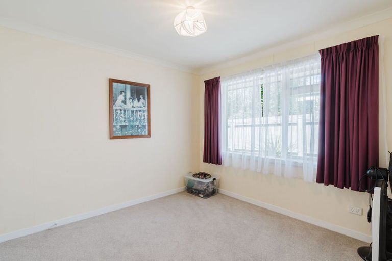 Photo of property in 82 Rototuna Road, Rototuna, Hamilton, 3210