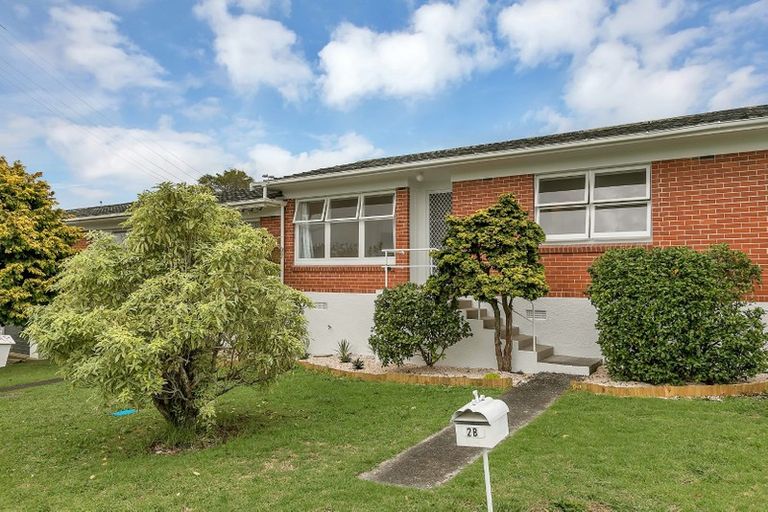 Photo of property in 5/19 Lake Pupuke Drive, Takapuna, Auckland, 0622