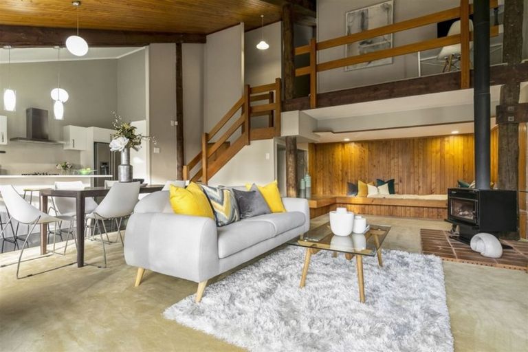 Photo of property in 25 Pemberton Avenue, Bayview, Auckland, 0629