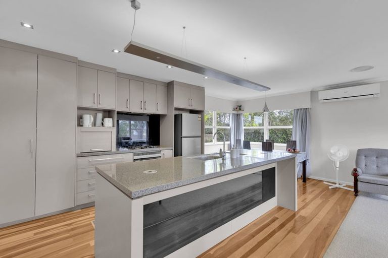 Photo of property in 2 Carrington Avenue, Hillcrest, Hamilton, 3216