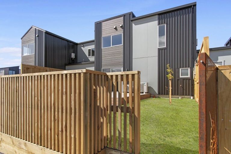 Photo of property in 4 Selkirk Lane, Hamilton Lake, Hamilton, 3204