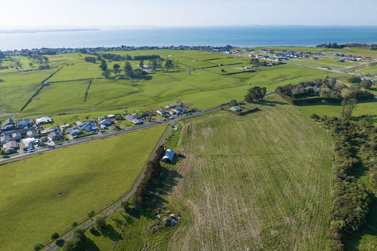 Photo of property in 41 Wharf Road, Clarks Beach, Pukekohe, 2679