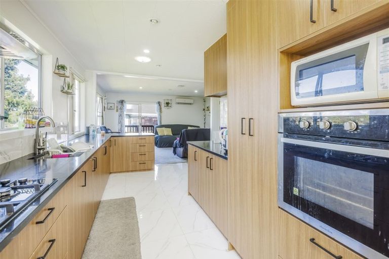 Photo of property in 2/118 Hillcrest Road, Papatoetoe, Auckland, 2025
