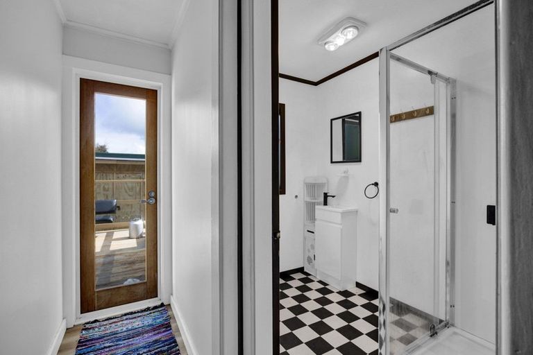 Photo of property in 2 Denby Road, Hawera, 4610