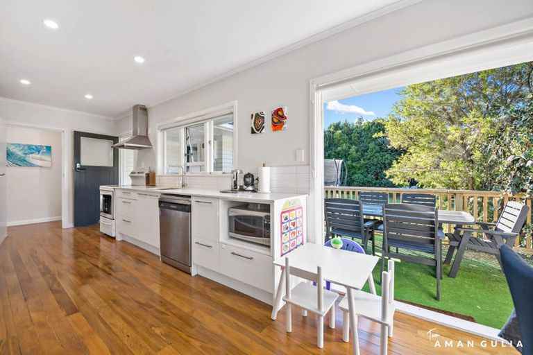 Photo of property in 53 Glengarry Road, Glen Eden, Auckland, 0602