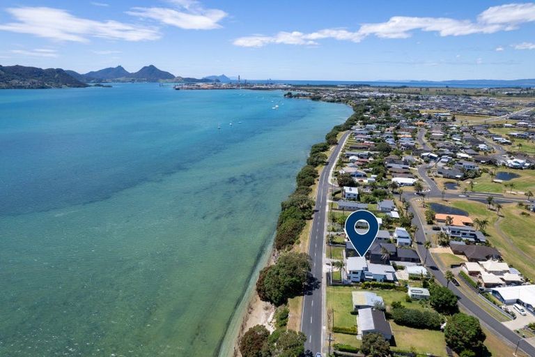 Photo of property in 237 One Tree Point Road, One Tree Point, 0118