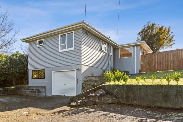 Photo of property in 17a Whakawhiti Street, Marfell, New Plymouth, 4310