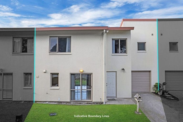 Photo of property in 11 Lockington Avenue, Henderson, Auckland, 0612