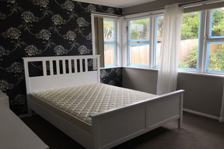 Photo of property in 65 Bond Crescent, Forrest Hill, Auckland, 0620