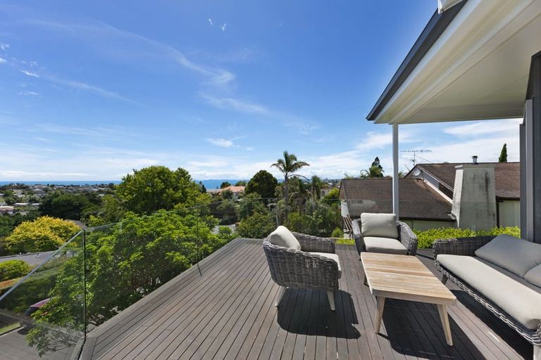 Photo of property in 1/60 Penzance Road, Mairangi Bay, Auckland, 0630