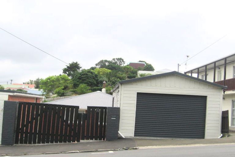 Photo of property in 14 Cleveland Street, Brooklyn, Wellington, 6021