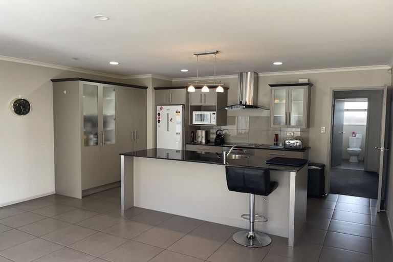 Photo of property in 3 Sophies Way, Papamoa Beach, Papamoa, 3118