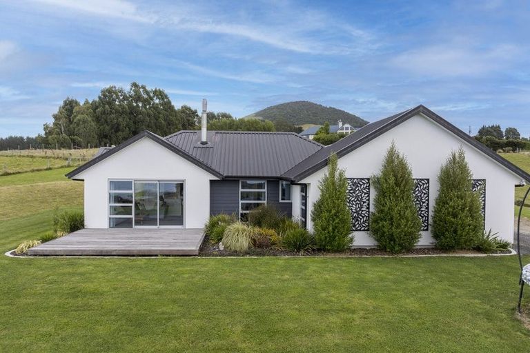 Photo of property in 212 Mcmaster Road, Saddle Hill, Dunedin, 9076