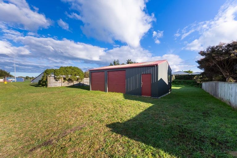 Photo of property in 57 Gawler Street, Te Horo Beach, Otaki, 5581