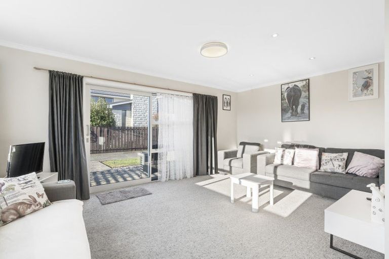 Photo of property in 8a Rowan Place, Mosgiel, 9024