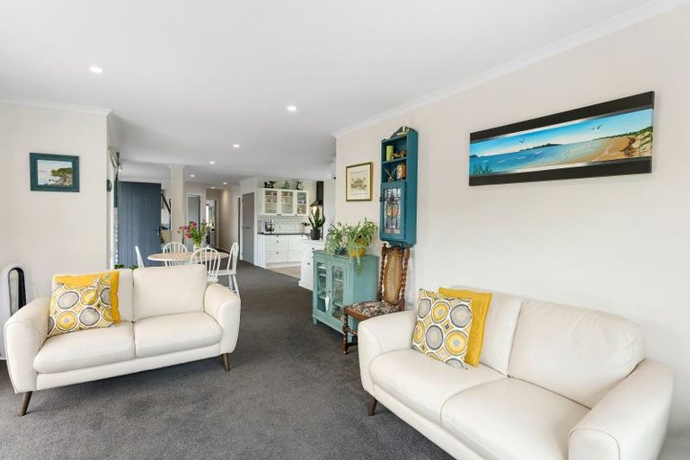 Photo of property in 7 Te Wiremu Lane, Otaki, 5512