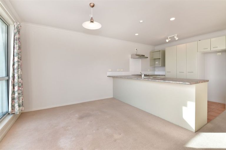 Photo of property in Santa Rosa, 11/340 Gulf Harbour Drive, Gulf Harbour, Whangaparaoa, 0930