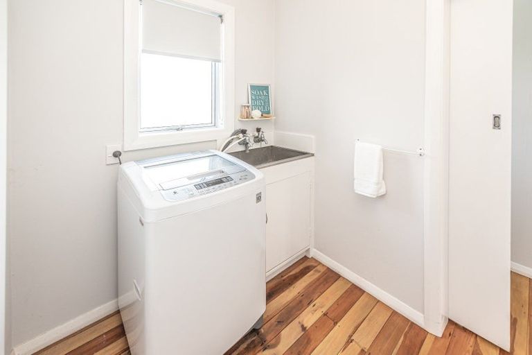 Photo of property in 115a Karaka Street, Castlecliff, Whanganui, 4501