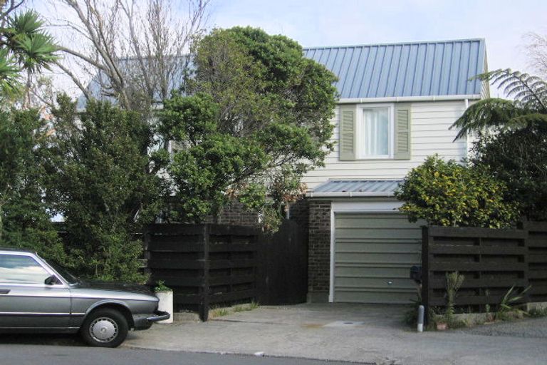 Photo of property in 9 Haast Close, Kelson, Lower Hutt, 5010