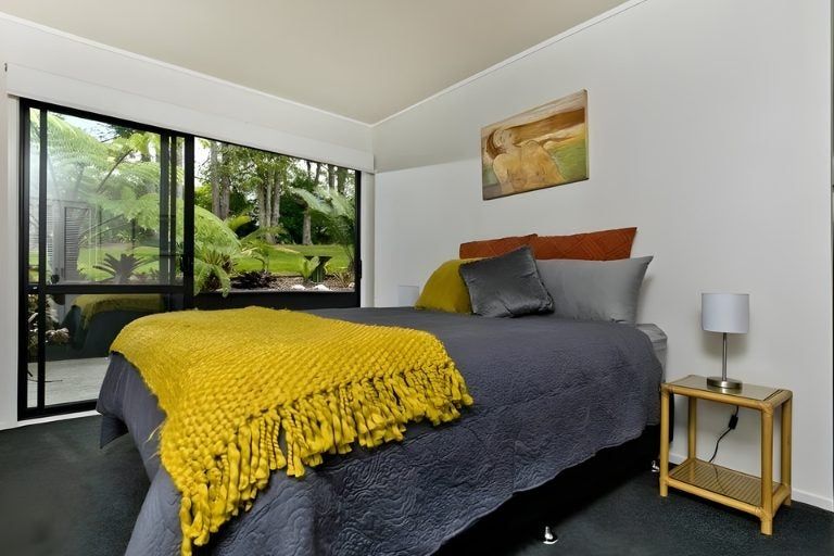 Photo of property in 53a Greenhithe Road, Greenhithe, Auckland, 0632