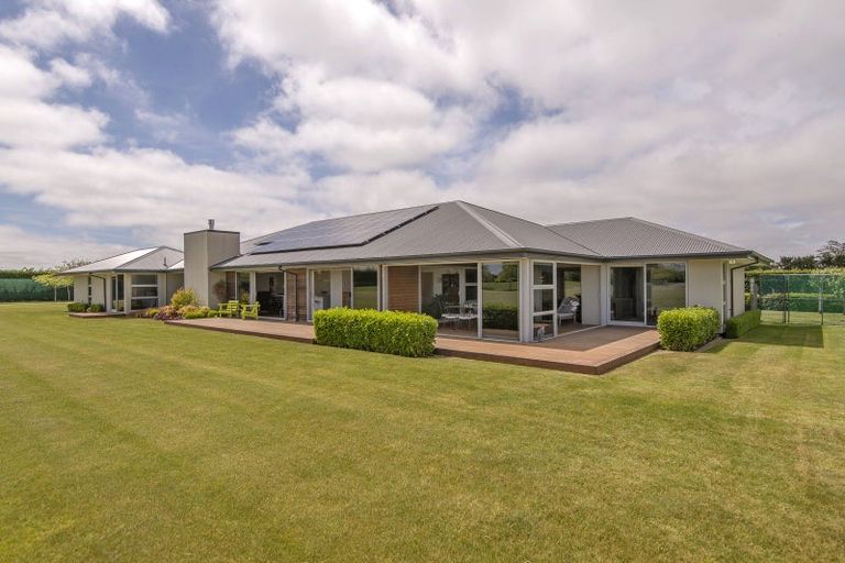 Photo of property in 1/456 Curraghs Road, West Melton, Christchurch, 7676