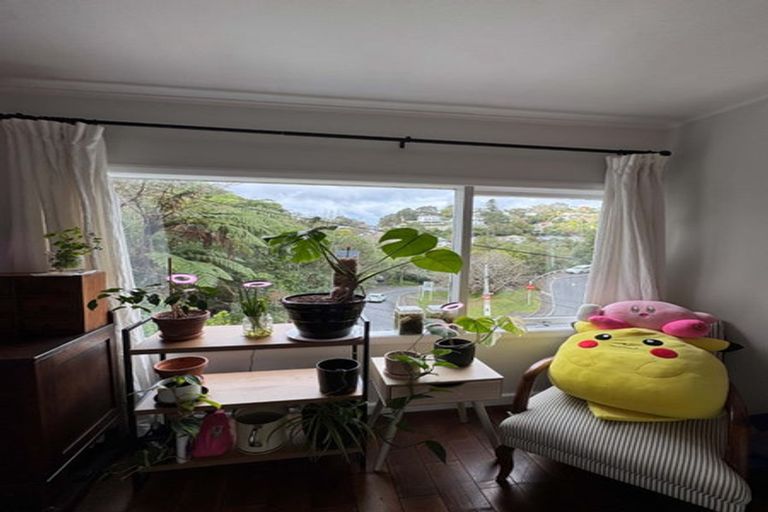 Photo of property in 4/8 Governor Road, Northland, Wellington, 6012
