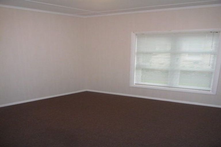 Photo of property in 23 Clevedon Road, Papakura, 2110