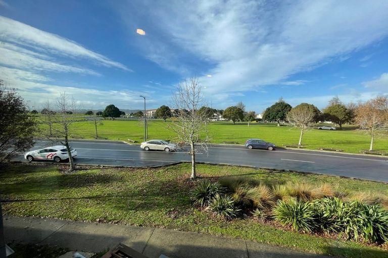 Photo of property in 38 Kuaka Drive, Takanini, 2112