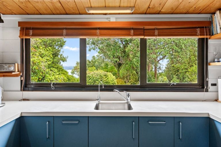 Photo of property in 2003 Whangarei Heads Road, Whangarei Heads, Whangarei, 0174